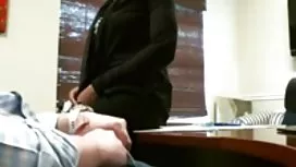 邦迪的布蘭妮斯凱看起來很性感