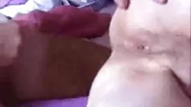 迷人的蘇珊娜專業地抽搐了她的陰莖