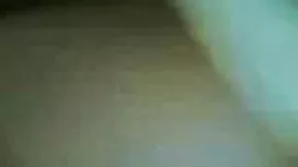 活潑的金發女郎給她焦慮的兄弟第一次口交