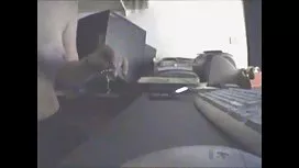 由小雞製成的神奇光束激發了寶貝