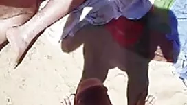 與嬰兒Leyla的家庭痛苦的肛門