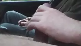 豐滿的黑髮按摩以熱情的性交結束